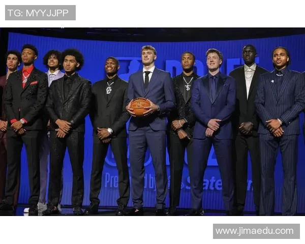 独行侠状元郎魅力难挡，弗拉格新秀球员卡拍出18万美元天价